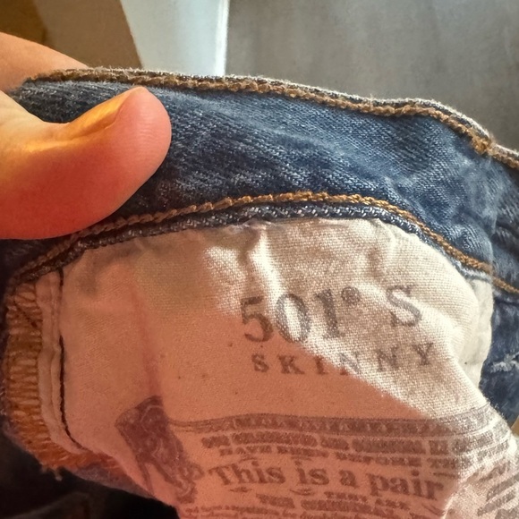 Levi’s 501 Skinny Jeans - Picture 8 of 9